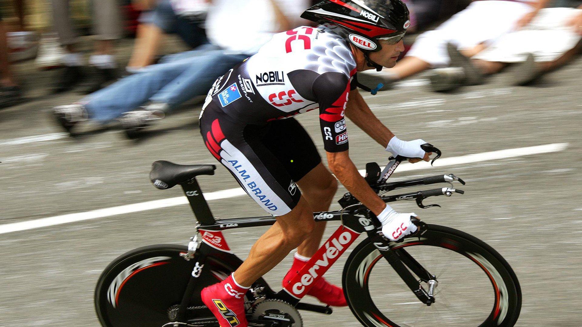 张路直言，男足球员占据受欢迎度顶峰